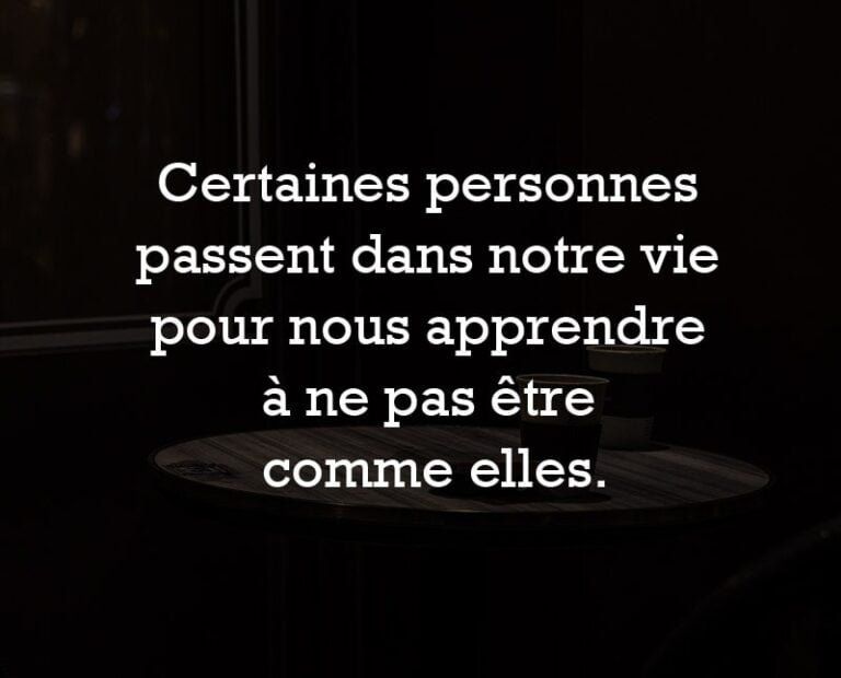 Citations courtes sur la vie | "Ta vie est un catalogue de voyages"
